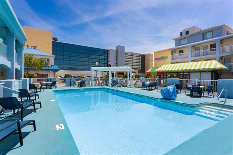 Ramada by Wyndham Virginia Beach | Virginia Beach, VA Hotels