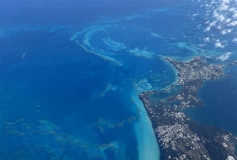 Bermuda Eases Entry Process for Visitors - Danny the Deal Guru