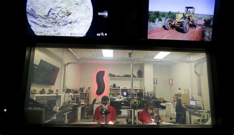 Paleontologists 的图像结果