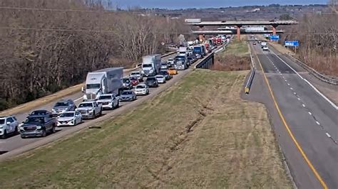 Traffic stalled between Alma and Van Buren after I-40 crash ...