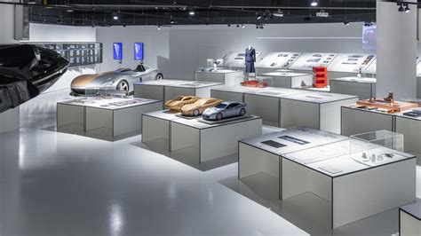 Ferrari design. Creative journeys 2010–2025 | Meer