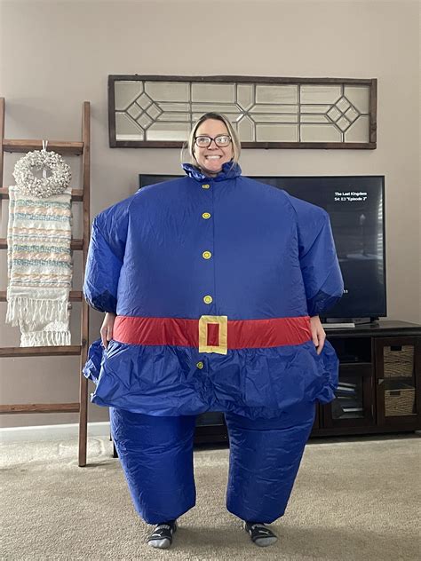 Pin by Cathy Buffler on Willy Wonka | Blueberry girl, Inflatable ...