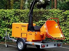 location broyeur de branche professionnel locamat broyeur de branches location broyeur de branche professionnel locamat broyeur de branches