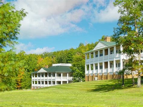 The Resort at Glade Springs Pool: Pictures & Reviews - Tripadvisor