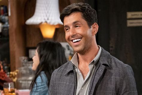 How I Met Your Father Drew at Isabelle Pearce blog