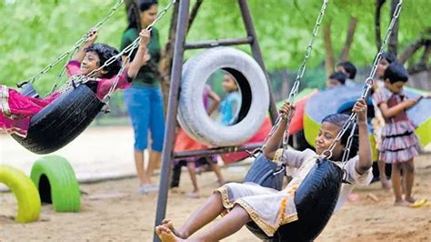 Fitness And History: Exploring The Past Through Active Learning
