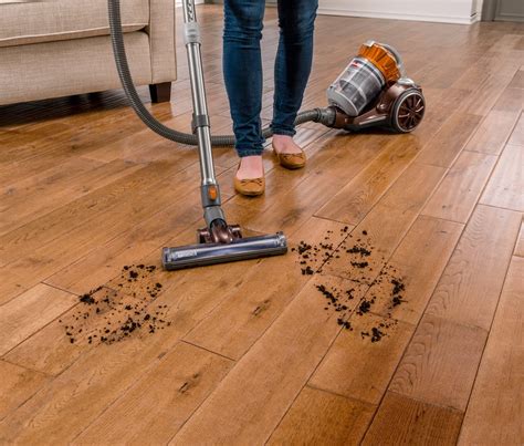 Top 7 Best Vacuum for Hardwood Floors (2025 Reviews) - Vacuum Cleaner ...