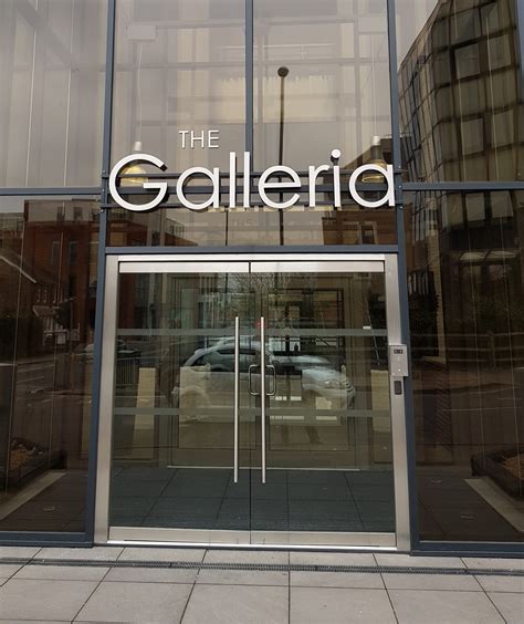 Building Signage 的图像结果