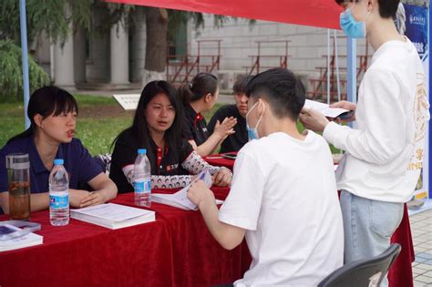 2021年陕西省专升本志愿填报咨询会在西安外事学院举行-招生网