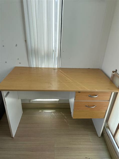 Wooden Study Table with Computer 的图像结果