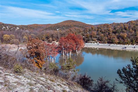 Кипарисовое озеро (Сукко) - фото, карта, описание