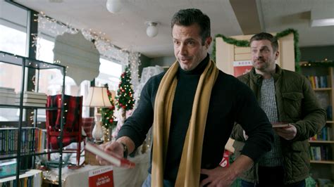 CHRISTMAS LOVERS ANONOYMOUS – Nicely Entertainment