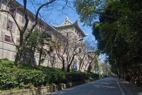 武汉大学必去十大景点-十大武汉大学最好看的景点-排行榜123网