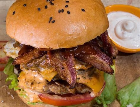 Best Burgers You Must Try In Mumbai