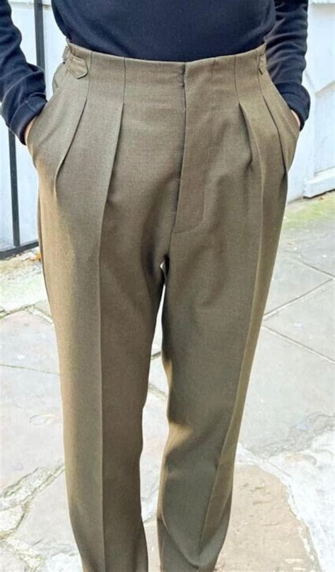 Pin by 撼宇 陳 on 男人的第二肌膚/西裝 | Men pants pattern, Mens pants fashion, Mens ...