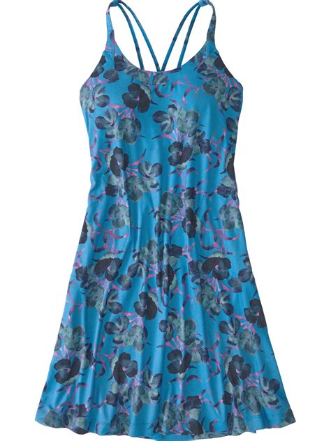 Built in Bra Dress: Yes Chili Blossom | Title Nine
