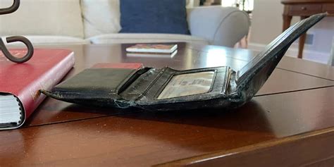 ‘God’s angels are everywhere’: Good Samaritan hand delivers lost wallet ...