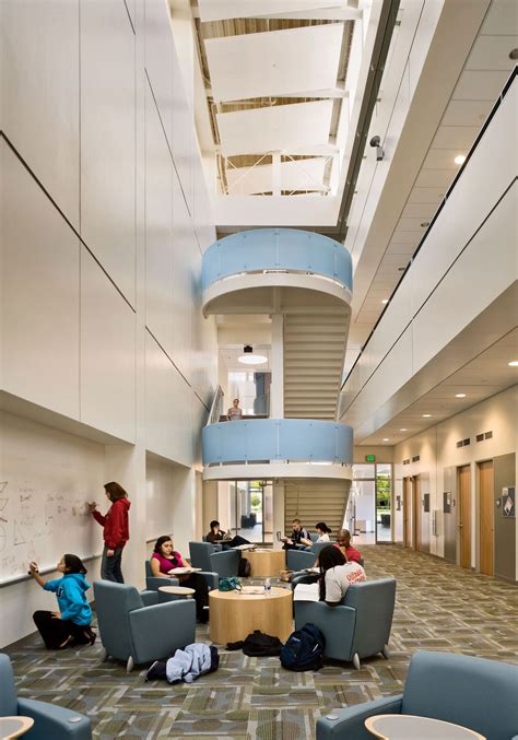 Home [silvermanlight.com]