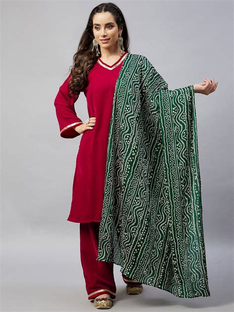 Maroon Velvet Kurta Set With Multicolour Print Organza Dupatta
