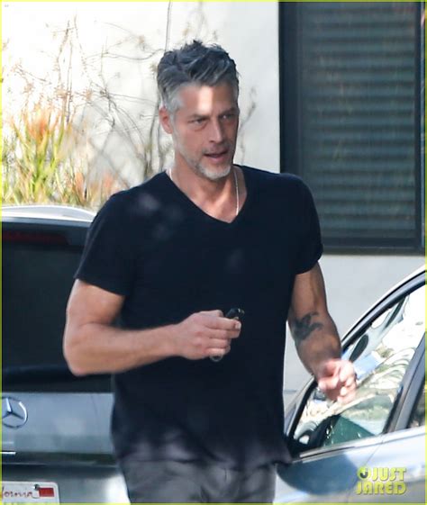 Sandra Bullock's Partner Bryan Randall Dead at 57 After ALS Battle ...