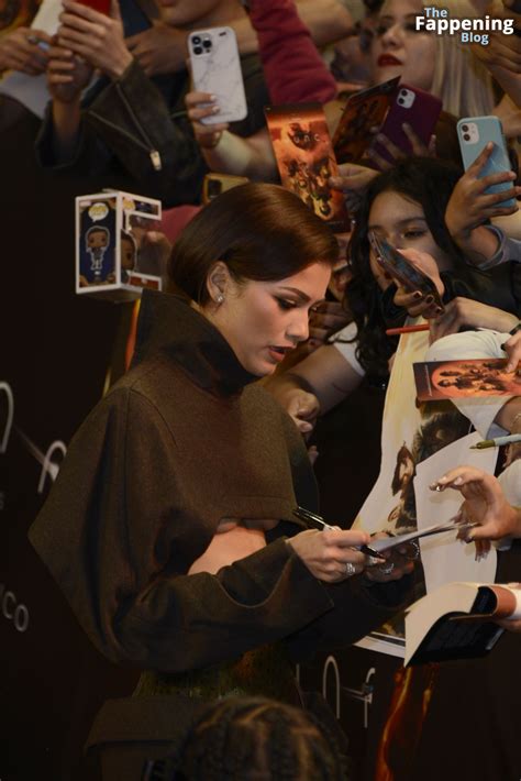 Zendaya / Zendaya Coleman / zayarose11 Nude Leaks OnlyFans Photo 3106 | #TheFappening