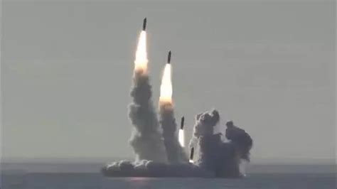 俄“萨尔马特”导弹将服役，威力堪比600颗原子弹，能拦住吗？_腾讯新闻
