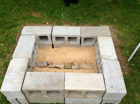 Cinder block fire pit | fire Pit | Pinterest | Cinder Blocks, Fire Pits ...
