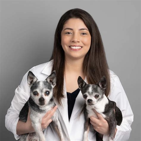 Dr. Valeria Campos | West Loop Veterinary Care