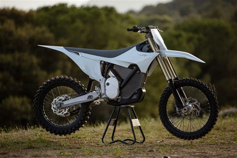 Ridden: The Stark Varg MX Is an Absurdly Powerful E-Motocross Bike Packed With Innovations ...