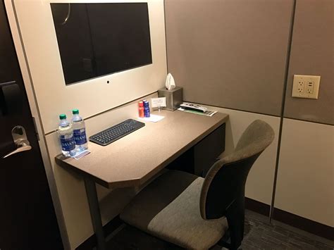 Minute Suites at Atlanta Airport Review - Priority Pass Private Room in ATL