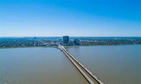 How Deep Is Lake Pontchartrain? - A-Z Animals
