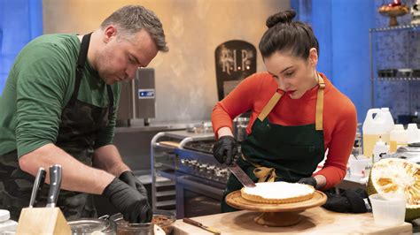 Halloween Baking Championship - Watch Episodes | Philo