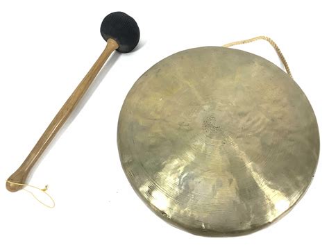 Lot - Vintage Brass Gong With Striker - where is used brass