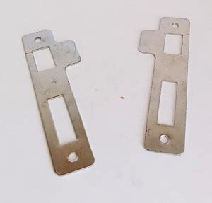 Hardware Strike Plate (4 Pcs) 12 cm Self Closing Hinge Price in India ...