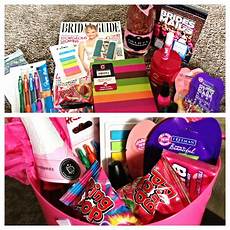 Wedding Planning Gift Ideas by Engagement Gift Idea Create A Basket Filled With Wedding Planning Gift Ideas