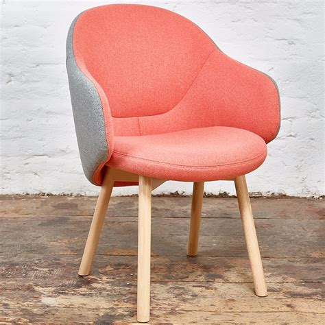 北欧单人沙发椅简约现代家用客厅实木布艺时尚休闲椅子设计师家具
