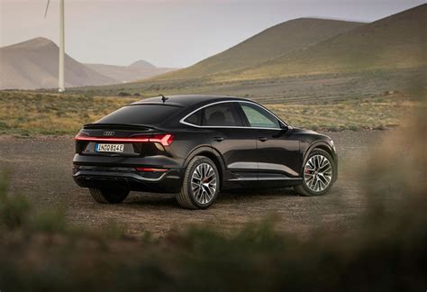 https://static.moniteurautomobile.be/imgcontrol/images_tmp/clients/moniteur/c680-d465/content/medias/images/cars/audi/q8-e-tron/audi--q8-sportback-e-tron--2024/audi--q8-sportback-e-tron--2024-m-2.jpg