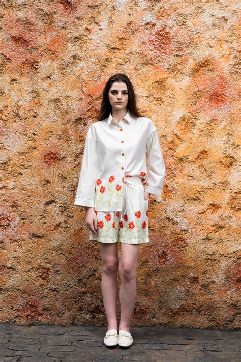 CORAL PIXEL PRINT WHITE CO-ORD SET – Sotbella