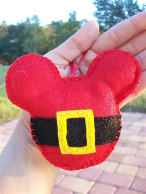 Mickey mouse felt ornament set of 3. $12.00, via Etsy. | Mickey ...