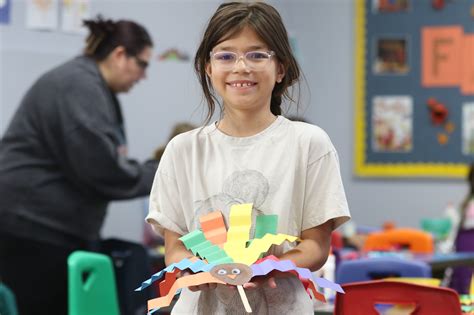 Local children take part in Thanksgiving craft projects at Carlsbad ...
