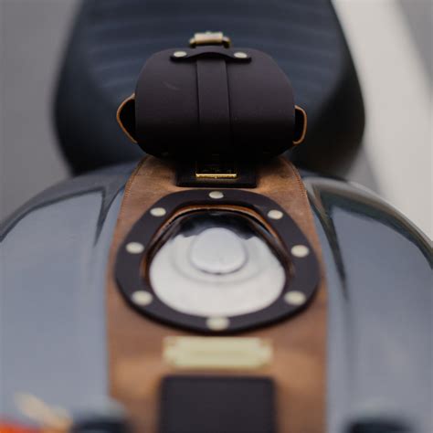 Royal Enfield HUNTER 350 | TANK STRAPS – Raw & Rugged Co