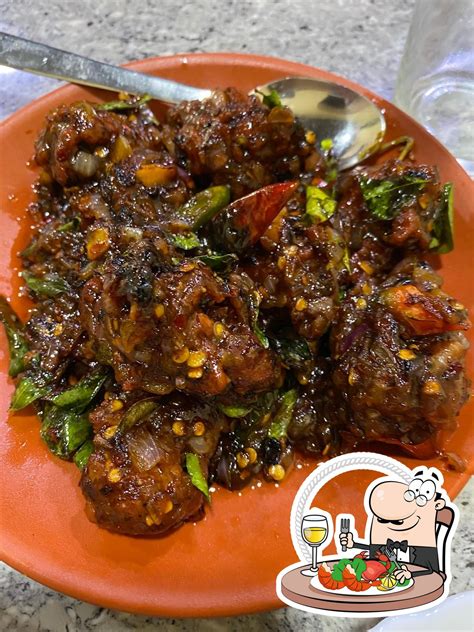 Rightway Restaurant Karuvannur, Porathissery, Bus Stop - Restaurant reviews