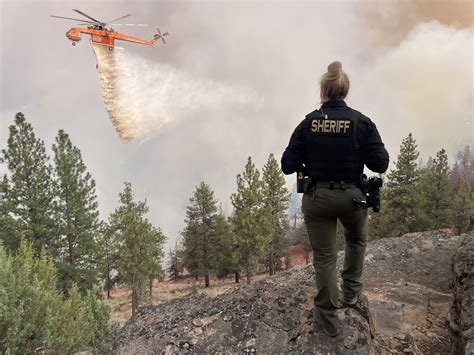 Cause of Flat Fire in Central Oregon still undetermined as containment ...