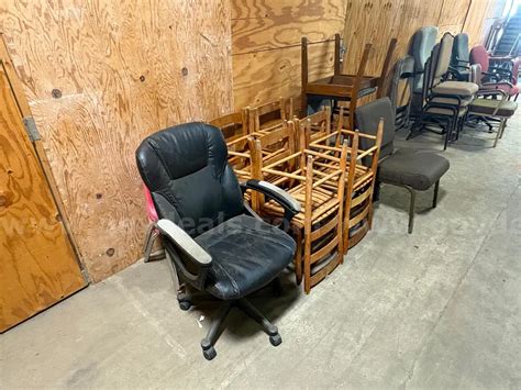 Lot of Office/Desk Chairs | GovDeals