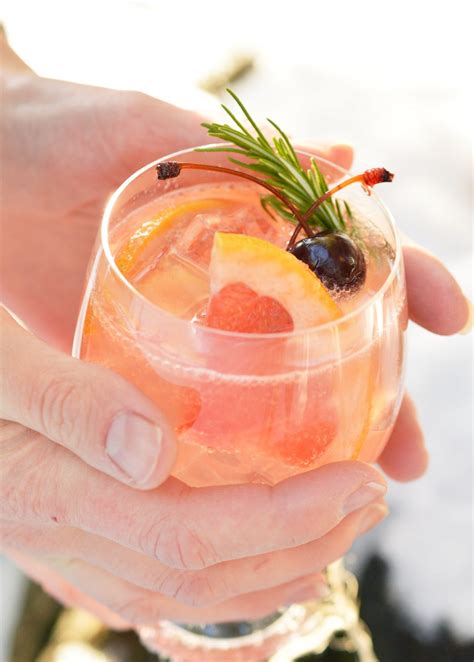 Grapefruit Vodka Cocktail - WonkyWonderful