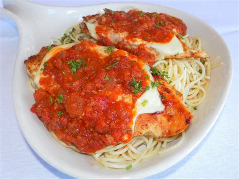 Howell - Mediterranean American Family Dining Breakfast Lunch Dinner Catering - Red Olive