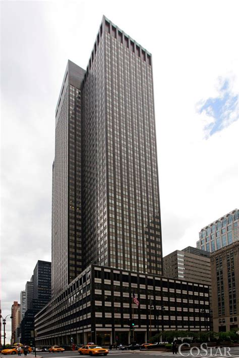 Ailing 245 Park Avenue tower secures much-needed deal | Crain's New ...