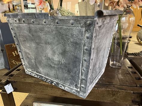 Metal Garden Planter - Trough - Water Tank - Galvanised planters