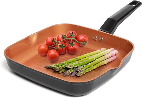 Amazon.com: Cuisinart 5730M-14NV 14cm Mini Square Fry Pan - Navy: Home ...