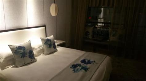 HANGZHOU COMMERCIAL CENTER - Hotel Reviews, Photos, Rate Comparison ...